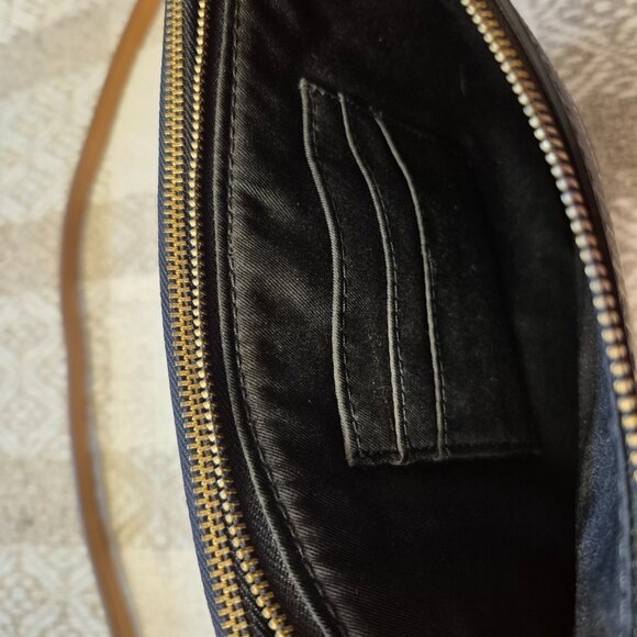 Fossil Fiona Black & Cream Small Hearts Crossbody Bag - Picture 5 of 7